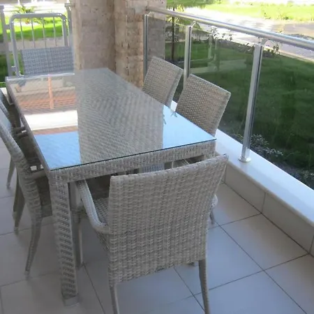 The Valley 2 Bed Spacious Facing Pool
