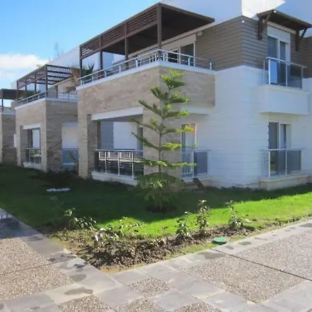 The Valley 2 Bed Spacious Facing Pool سيدي