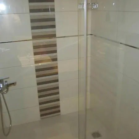 Апартаменты The Valley 2 Bed Spacious Facing Pool Сиде